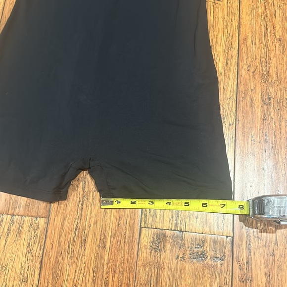 Weworewhat black scoop cami romper - Picture 5 of 8